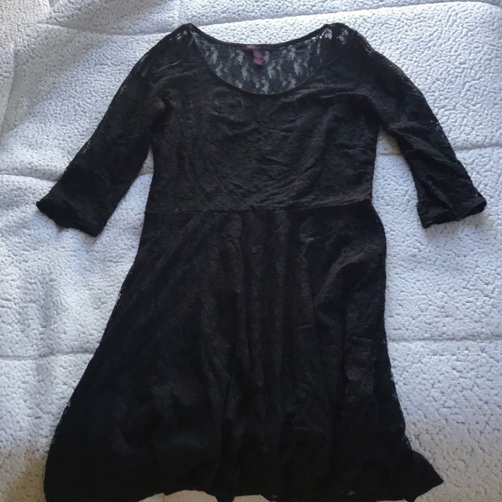 BLACK LACE DRESS - Picture 2 of 4
